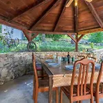 1 Bedroom Beautiful In דירה באקר